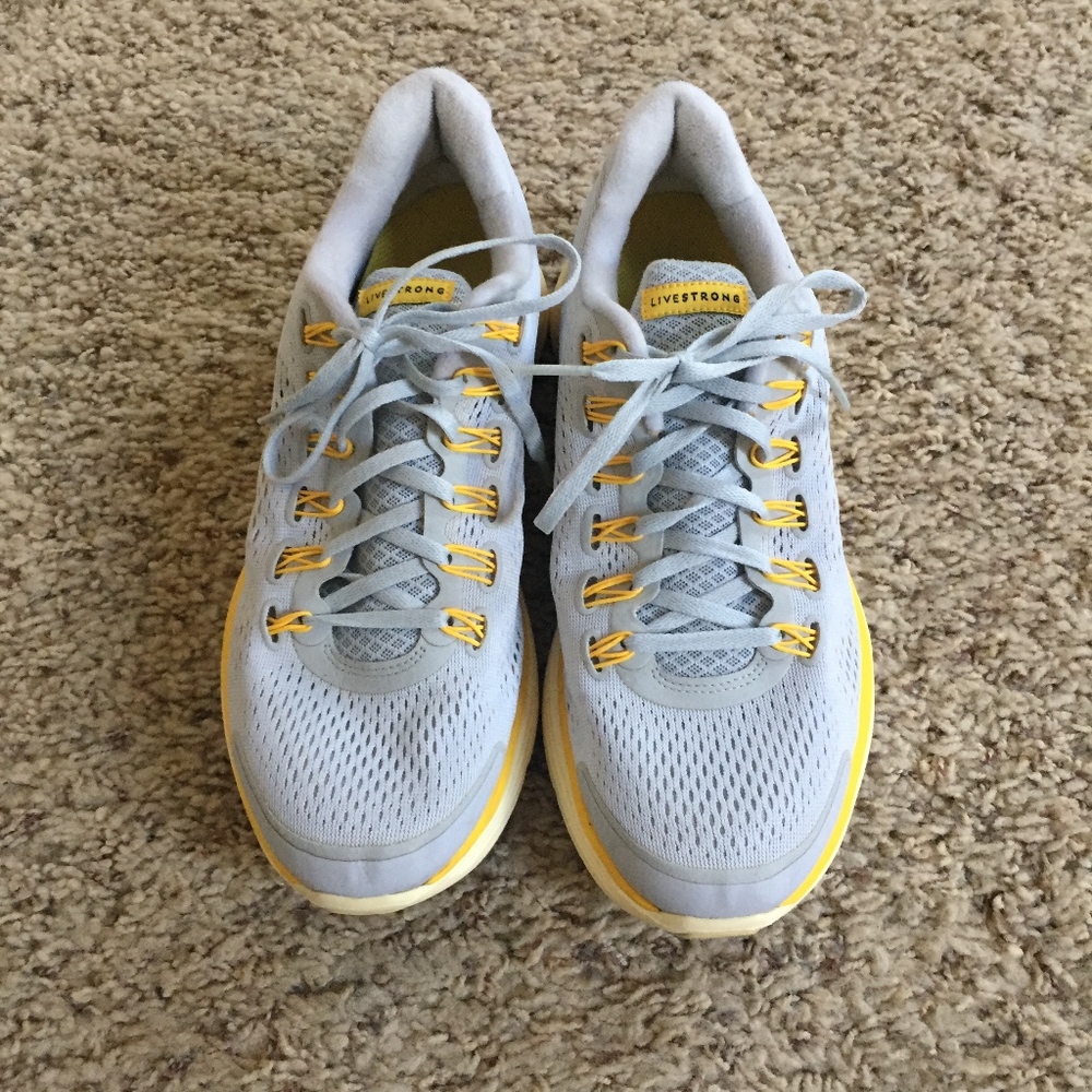 Gray Livestrong Nike Shoes - Picture 2 of 5